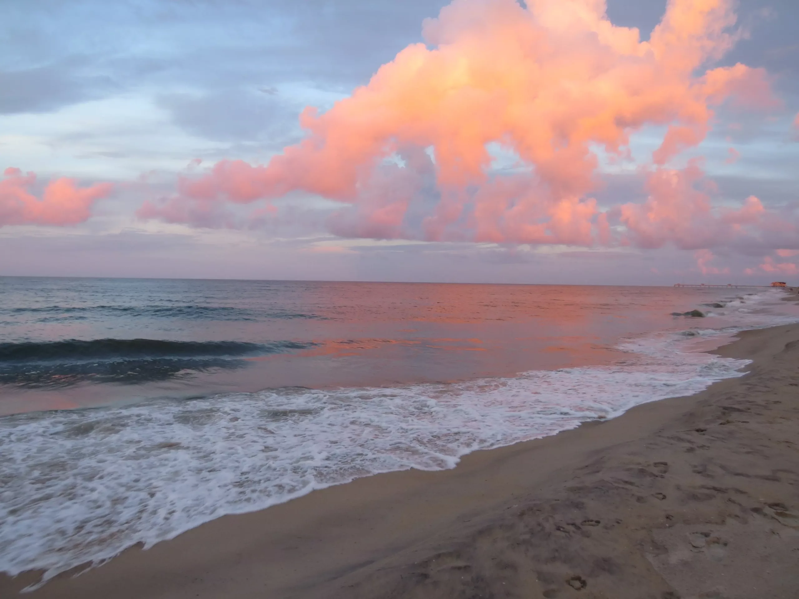 An image of a beach, merchant services in Kitty Hawk, NC.